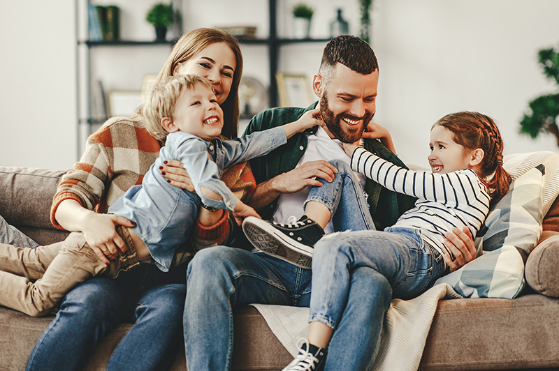 Accident + Short Term Disability Hero Image – Family